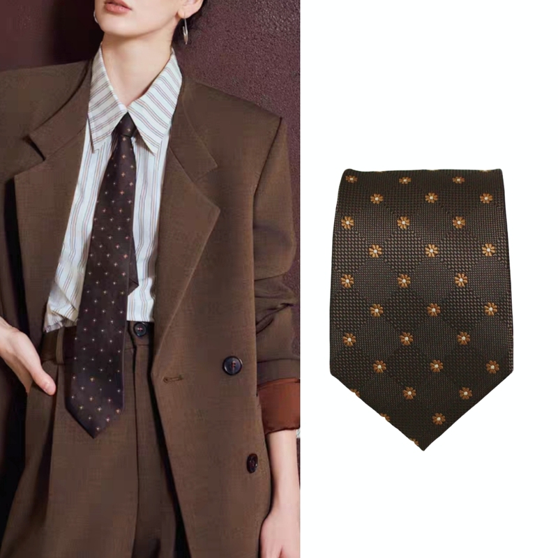 Coffee-Colored Small Floral Tie, Hand-Tied Style, Zipper Adjustable, Knot-Free Style, Maillard Color Series, Unisex