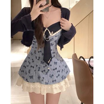 Pure and Sweet Style Short Skirt, Autumn Waist-Cinching Slimming Design, Contrasting Color Lace Splicing Printed Spaghetti Strap Dress for Women