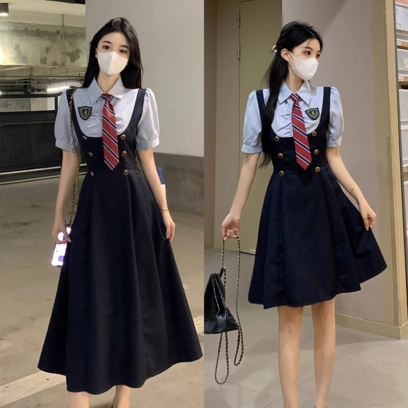Plus-Size College Style Two-Piece Dress for Women, New Summer Short-Sleeve Pleated Skirt for Chubby Women, Conceals Belly, Pear-Shaped Body