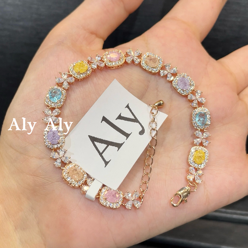 9.26 Rose Gold Macaron Colorful Ice Flower Zircon Flower Lobster Clasp Bracelet Niche Exquisite High-End Fashion for Women 9.26 Rose Gold Macaron Colorful Ice Flower Zircon Flower Lobster Clasp Bracelet Niche Exquisite High-End Fashion for Women