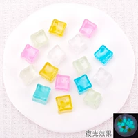 Цвет кубиков льда ночной свет 50