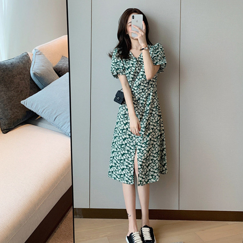 Europe 2022 Summer New Retro Gentle Wind Temperament Sweet Split Resort French Floral Dress