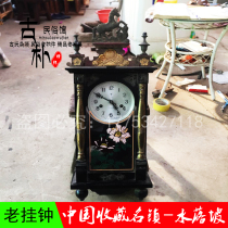 Collection of old objects miscellaneous antiques old clocks from the Republic of China old clocks wall clocks horse head clocks decorative ornaments folk nostalgia