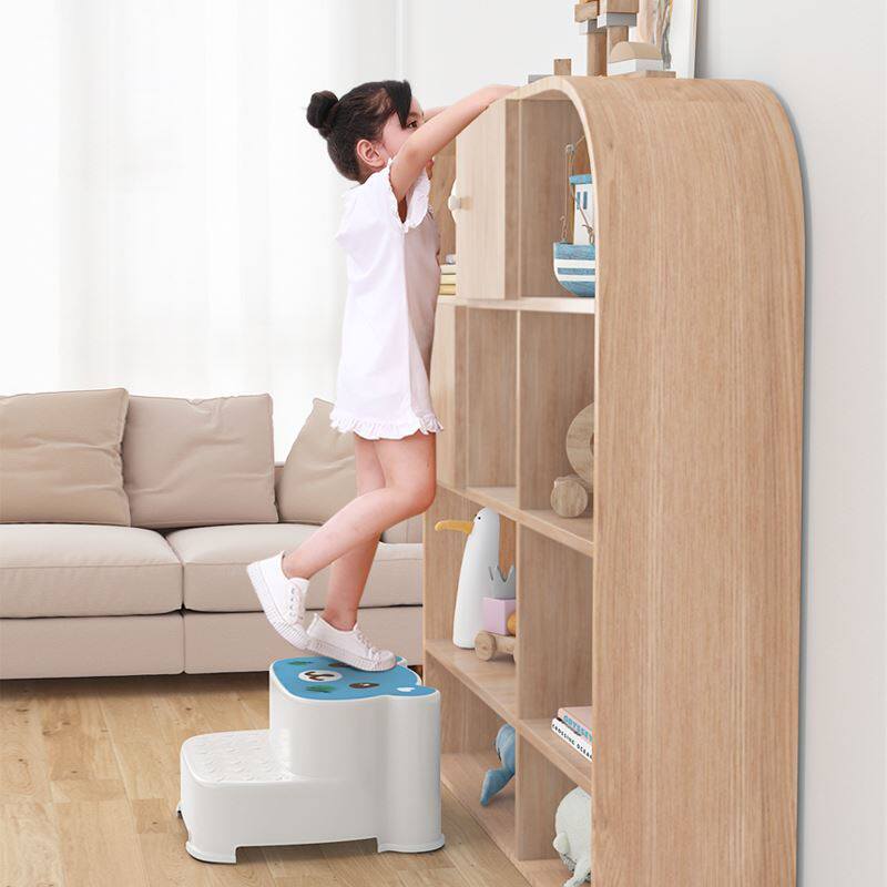 Toilet stool children's home with foot and stepping stool to squat on bench and bench to sit bench artifacts to the toilet auxiliary