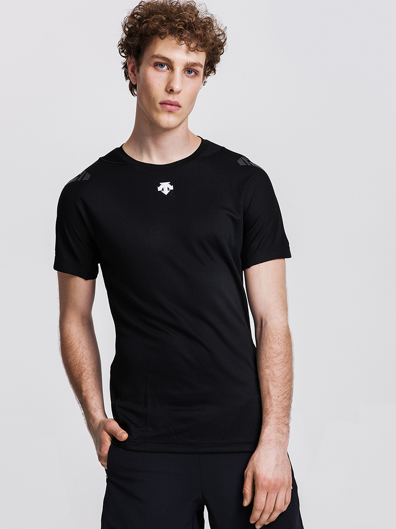 DESCENTE Di Sant RUNNING Dòng sản phẩm dệt kim nam ngắn tay chạy ngắn D7121RTS23 - Áo phông thể thao áo thể thao nam có cổ