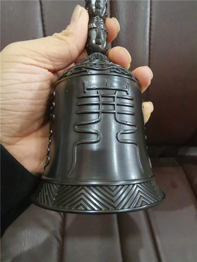 Taoist Supplies Black Tenor Bell Tenor Bell French Bell Method Bell Taoist Three Clear Bell Three-Pronged Diamond Bell Hand Bell