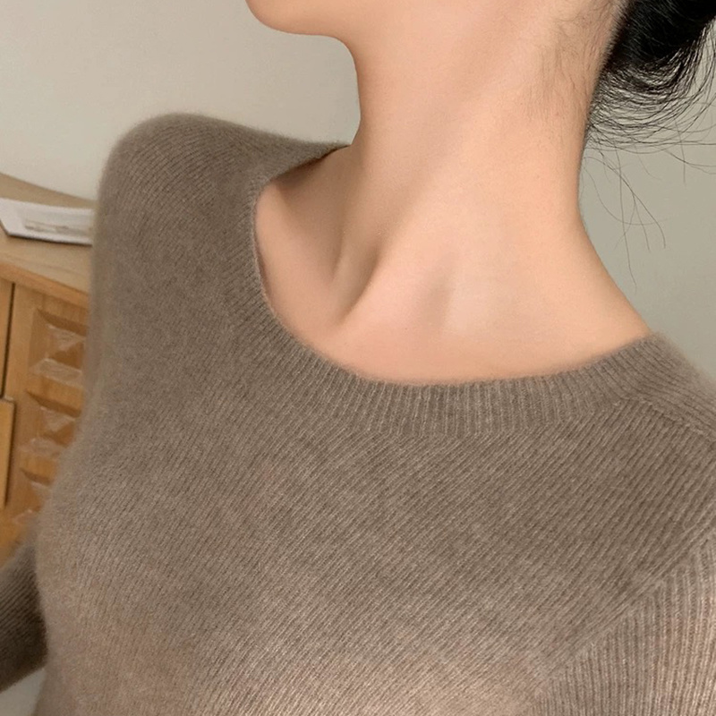 2025 New Round-Neck Wool Sweater for Women, 100% Pure Wool, Autumn and Winter Slim Fit Sweater, Inner Knit Base Layer 2025 New Round-Neck Wool Sweater for Women, 100% Pure Wool, Autumn and Winter Slim Fit Sweater, Inner Knit Base Layer
