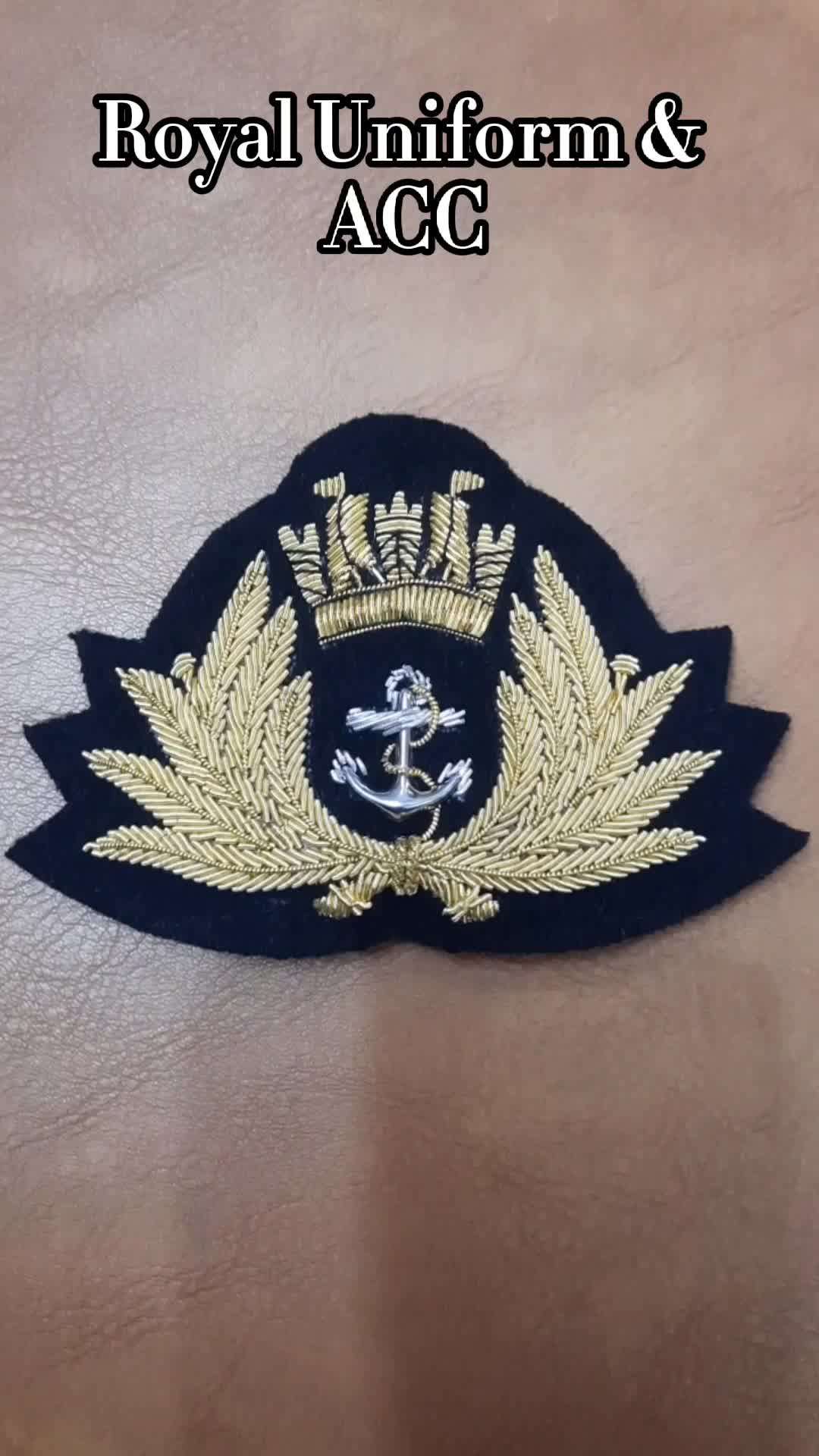 Customized Tactical Veteran Cloth Badge Hand Embroidered Gold Wire