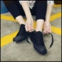 Đôi giày vải đen nữ thấp giúp giày nam Giày công sở màu đen nguyên chất Giày đế bằng Hàn Quốc xtep nam