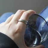 Модное брендовое кольцо из нержавеющей стали подходит для мужчин и женщин в стиле хип-хоп, простой и элегантный дизайн