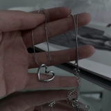 Брендовое ожерелье, дизайнерская универсальная подвеска, цепочка до ключиц, японские и корейские, в корейском стиле, простой и элегантный дизайн