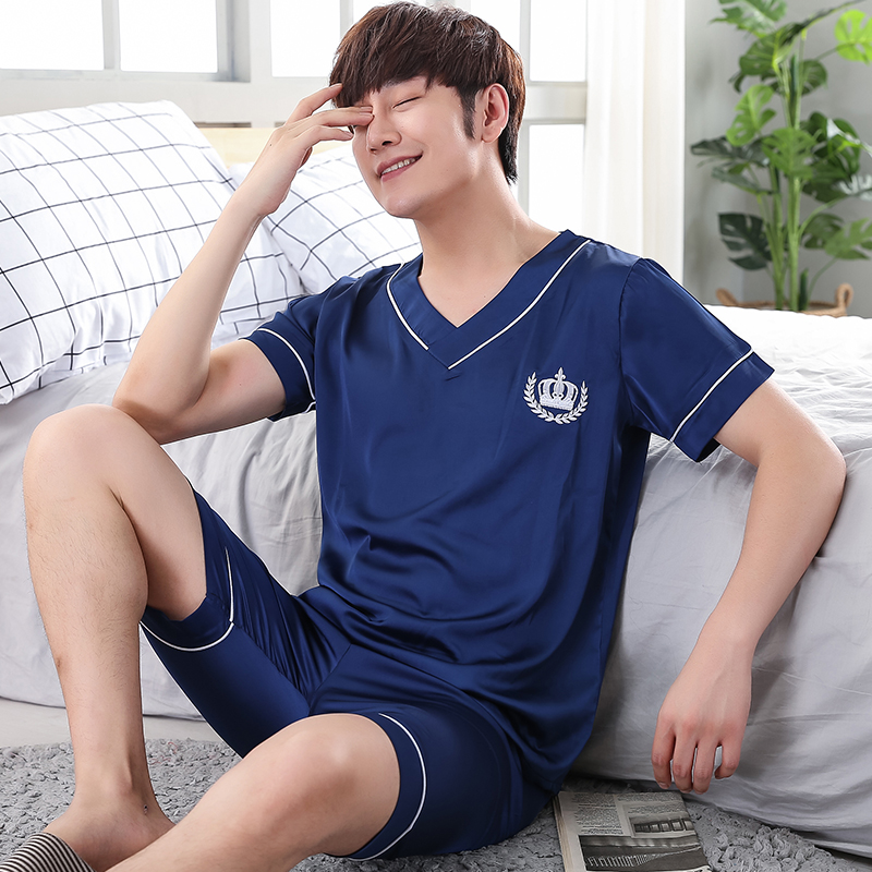 2022 new men's sleepwear summer thin pieces of ice silk short sleeve suit emulated silk V collar shorts casual home
