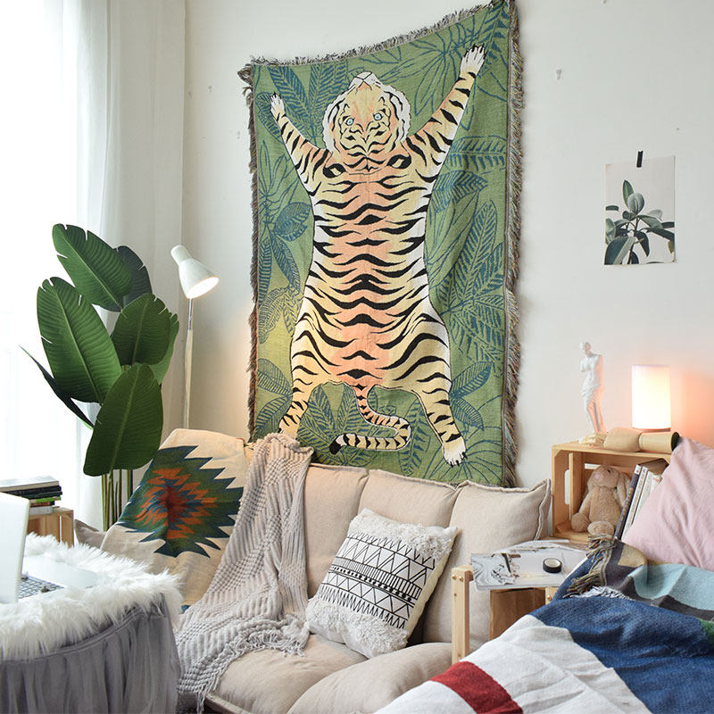 Tiger multifunctional carpet picnic carpet background wall hanging fabric rental room renovation wall decoration blanket