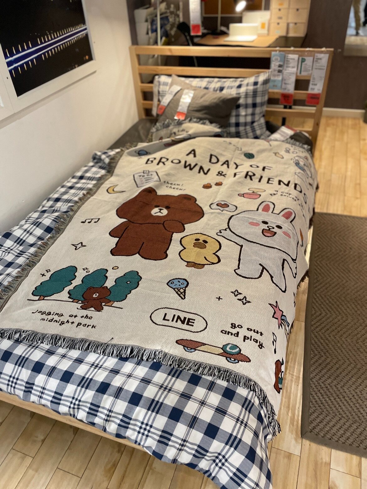 Brown Bear Hand-painted Cartoon Cute Couch Blanket Decoration Blanket Casual Blanket Bed Cover Blanket Single