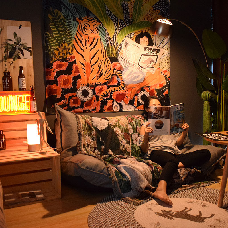 Department of Mori background Bins hanging cloth Xiaoqing New website Red arrangement room wall Bumin accommodation rental housing renovation small furniture