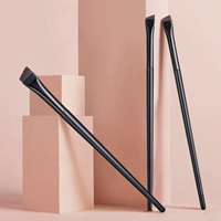 Ванг Ена ту же лезвие для гладких гладков щетка A102 Плоская головка Диагональная угловая бровь щетка, лежащий шелкочный червя вниз к макияже