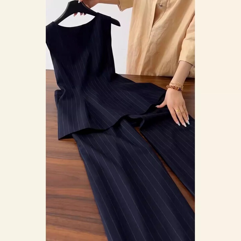 Relaxed Commute Casual Black Striped Vest and Casual Pants Set for Women, Summer 2025, Super Trendy Outfit Complete Set