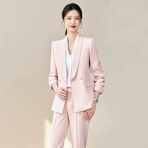 Розовый пиджак классического кроя, комплект, дизайнерские штаны, классический костюм, тренд сезона