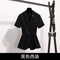 Черный пиджак классического кроя, короткий рукав