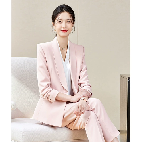 Розовый пиджак классического кроя, комплект, дизайнерские штаны, классический костюм, тренд сезона
