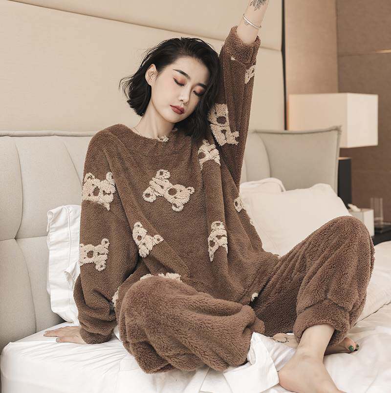 Cartoon Bear~BI designer pyjamas female fall and winter coral velvet thickening net red can wear home suit