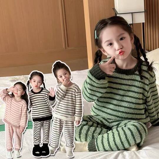 Boys and girls home clothes set 2026 new children's half velvet pajamas tops autumn and winter warm plus velvet two-piece set