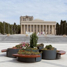 Коммерческие Соединенных Штатов Чэнь 户外不锈钢花盆座椅定制可分区式圆形花箱防腐木饰面公共坐凳组合