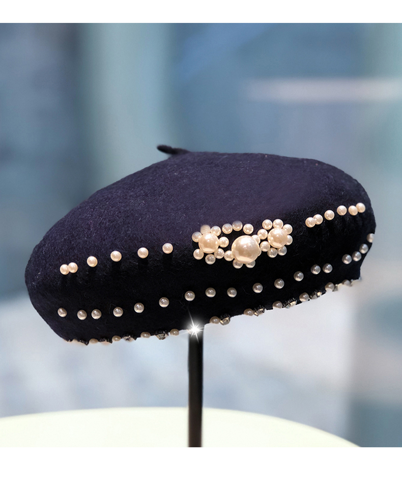 Solid Color Pattern Winter Season Women's Sweet Solid Color Pearl Eaveless Beret Hat