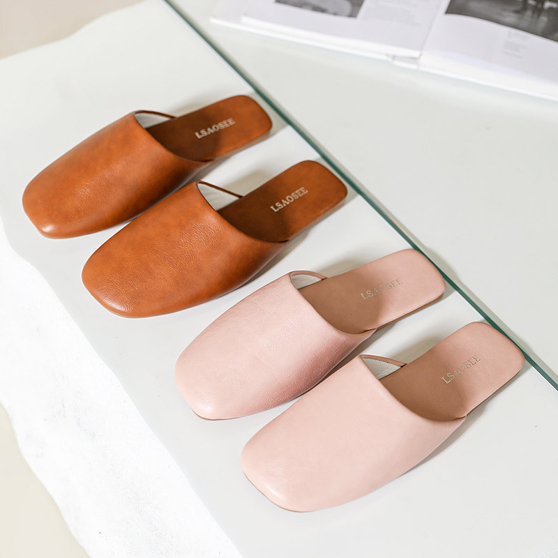 2026 New Style Couple's Home High-End Indoor Leather Slippers with Rubber Soles, Silent and Fashionable Home Slippers for Women in Summer