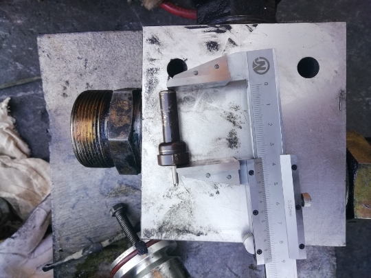 Open Mountain LG-20 8G screw-type air compressor warm control valve core