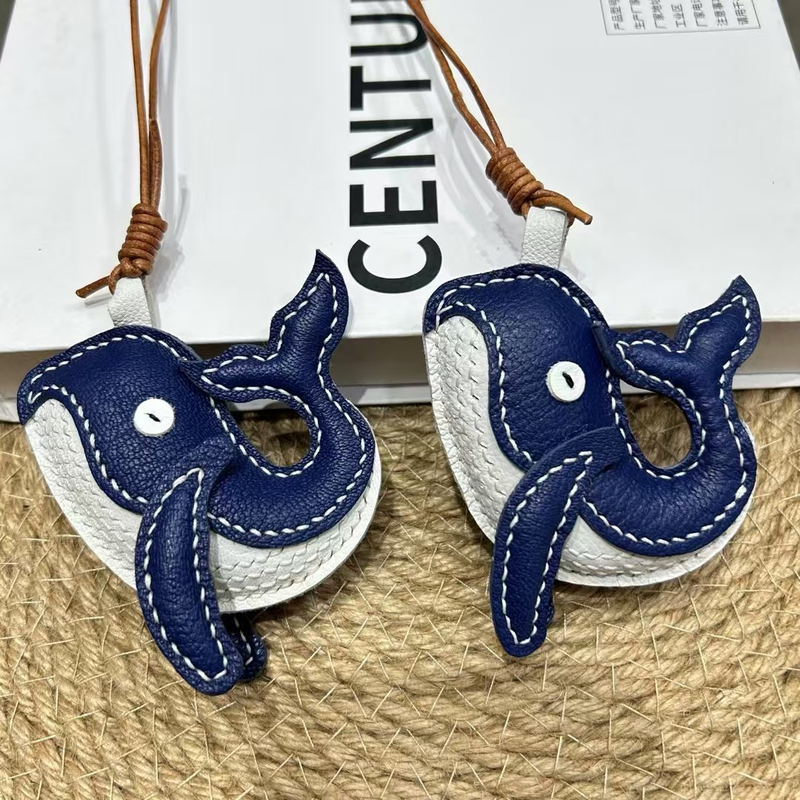 Imported Sheepskin Whale Creative Bag Pendant, High-Quality Three-Dimensional Small Pufferfish Handmade Bag Charm, Backpack Decoration Gift