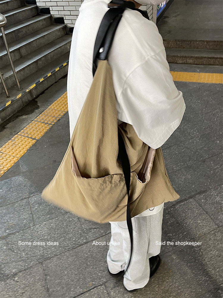Greasy Passenger Ins South Korea Commuter Sails Cloth Bag Single Shoulder Inclined Cross Cloth Bag Big Bag Day Ensemble Artistic And Male Painter Bag