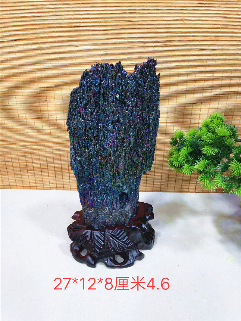 Natural strange stone colorful mine red emerald mineral crystal sightseeing stone rough stone ornament malachite collection gift