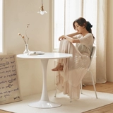 Круглый стол простые тюльпаны белый досуг стол переговоры по переговорам по кофе кофейное молоко