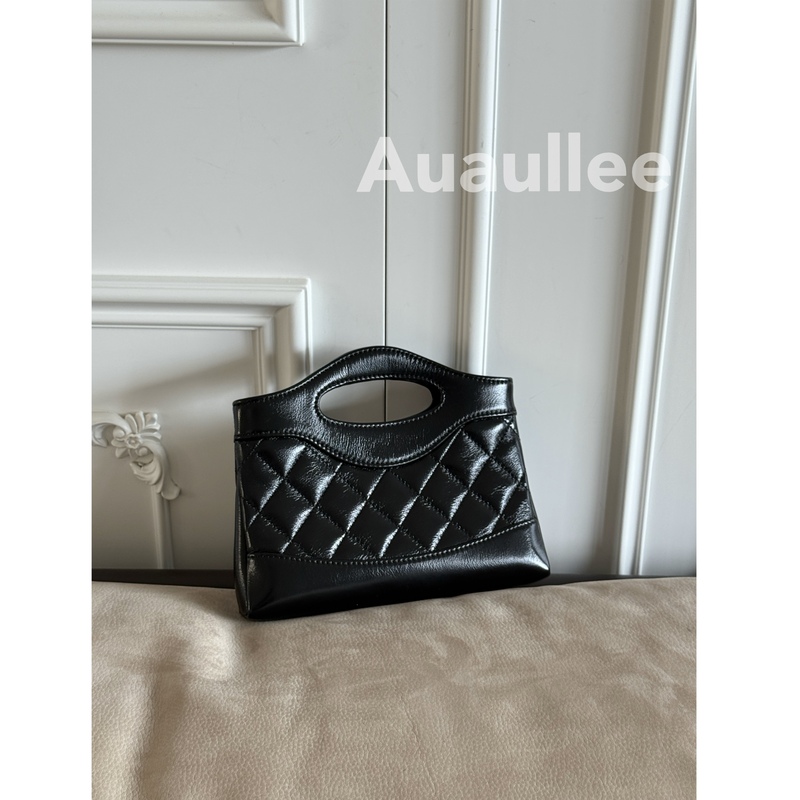 Asmoon Highly Recommends the Quality Benchmark! Oil Waxed Sheepskin 31-Pack Nano Diamond Chain Handbag and Crossbody Bag for Women