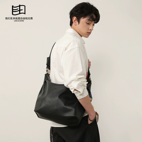 Дизайнерская вместительная и большая сумка через плечо подходит для мужчин и женщин для отдыха, тренд сезона