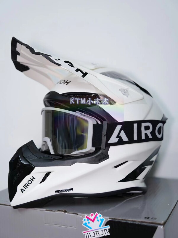 2026 Italian Airoh Ace Off-Road Motorcycle Helmet Protective Gear