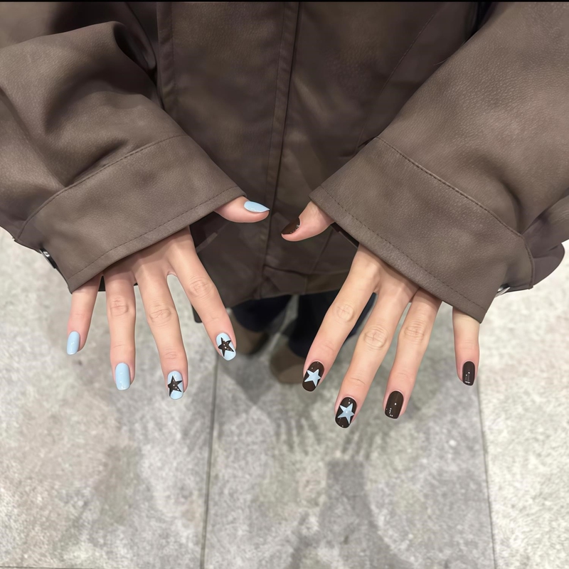 Handmade Nails Early Autumn Blue-Brown Star Nail Patches Contrasting Colors Retro Versatile Short Nails Brightening High-End Feel