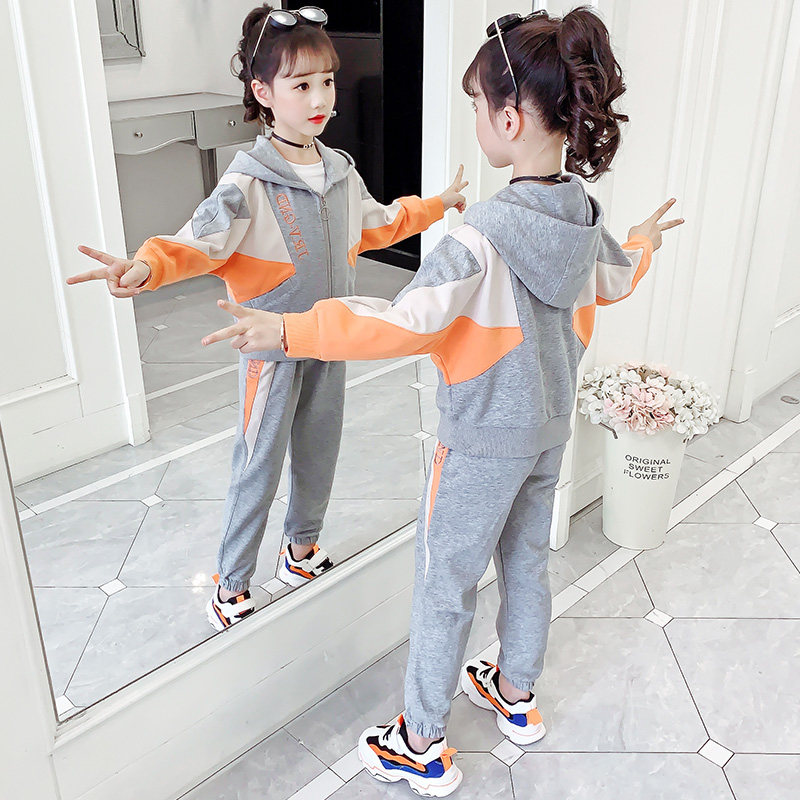 Girls' autumn suits 2022 new net red children's Western style sportswear girls spring and autumn hooded fashionable two-piece suit