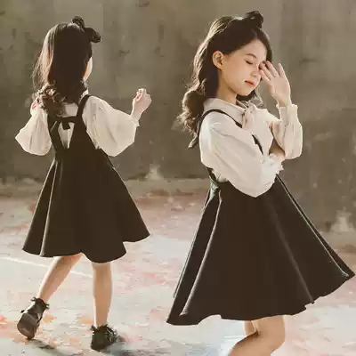 Net red girls spring 2021 new Korean Western style suit Western style middle and large children's suspender skirt fashionable two-piece set
