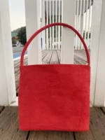 Большая регулируемая версия Velvet Red