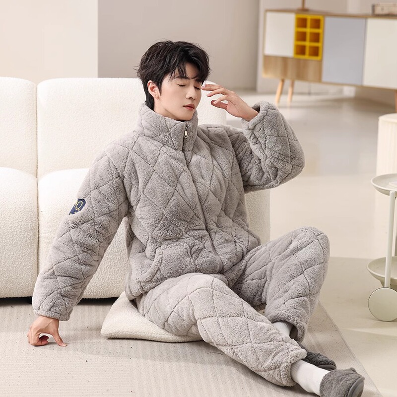 Men's Pajamas, Winter Thickeneded and Velvet-Lined, Warm Long-Sleeved Coral Velvet Quilted Home Clothes, Flannel Suit That Can Be Worn Outside Men's Pajamas, Winter Thickeneded and Velvet-Lined, Warm Long-Sleeved Coral Velvet Quilted Home Clothes, Flannel Suit That Can Be Worn Outside