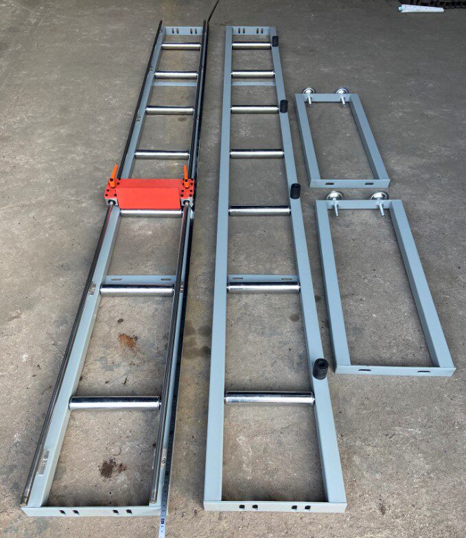 Aluminum material feeding frame Aluminum cutting machine support frame Aluminum material roller frame Aluminum boundary machine positioning material frame Unloading frame