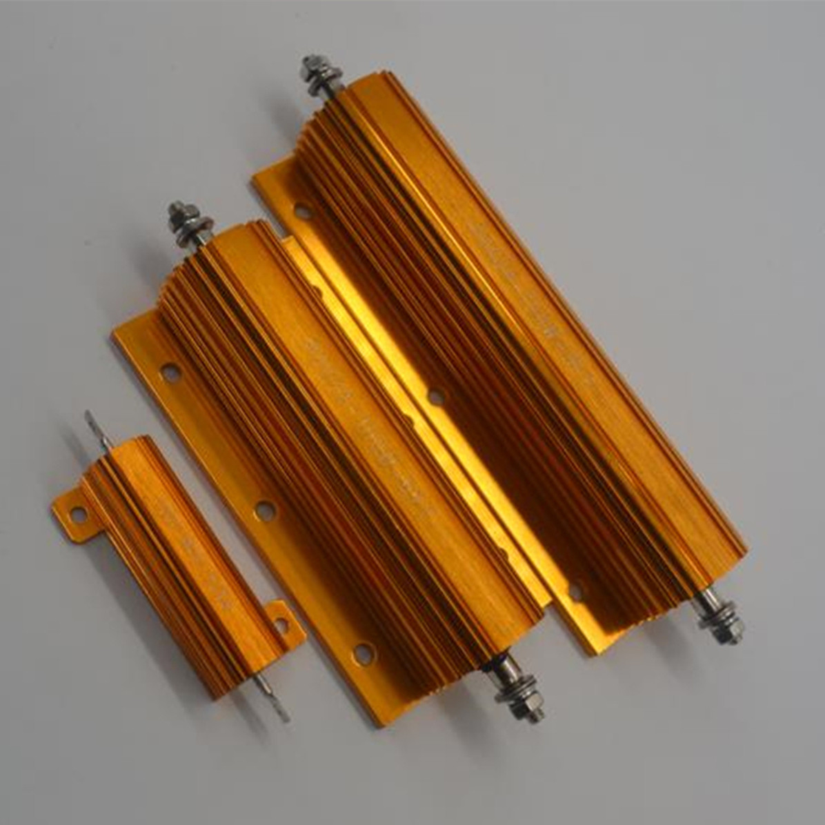 黄金铝壳电阻RX24-50W0.5&Omega; 1R 2R 8R 10R 15R 30欧 100R 6欧姆1K