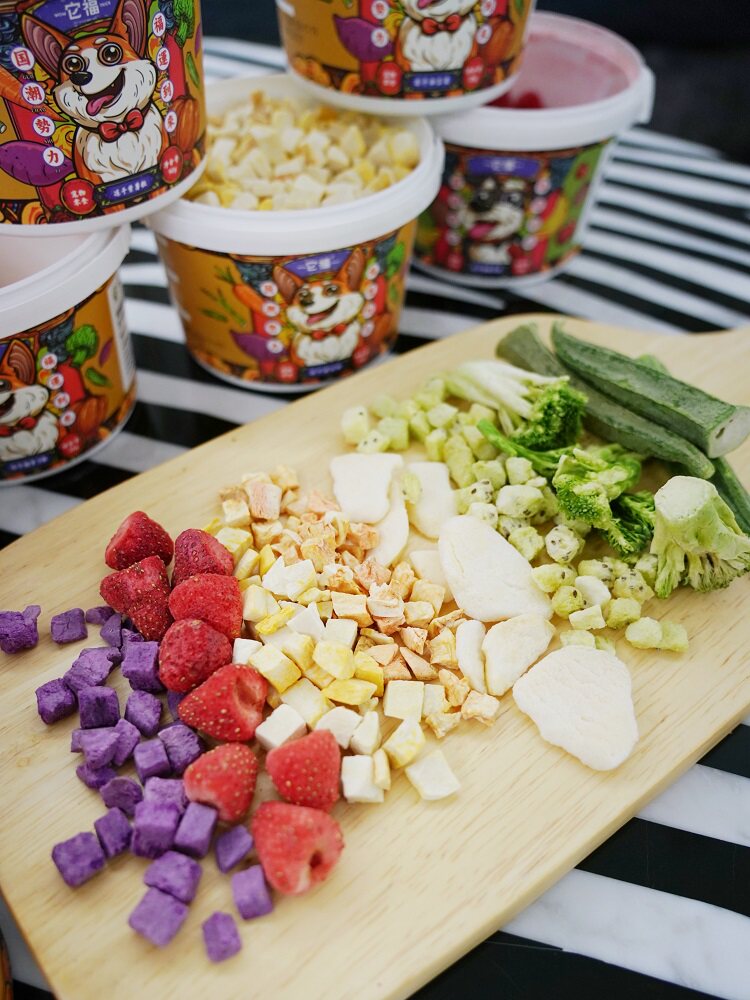 Собака закуски 大胖商店 它福冻干狗零食祇有果蔬蔬菜水果西兰花胡萝卜南瓜拌粮 Собака закуски 大胖商店 它福冻干狗零食祇有果蔬蔬菜水果西兰花胡萝卜南瓜拌粮