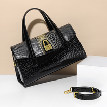 Autumn-winter small crowdsourced genuine leather bag 2021 new tide handbag 100 hitch satchel satchel bag mini small bag single shoulder bag