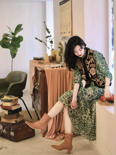 Весенний комплект, зеленое платье, 2023, в стиле Шанель, изысканный стиль, французский стиль, цветочный принт