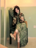 Зеленый жилет, в цветочек