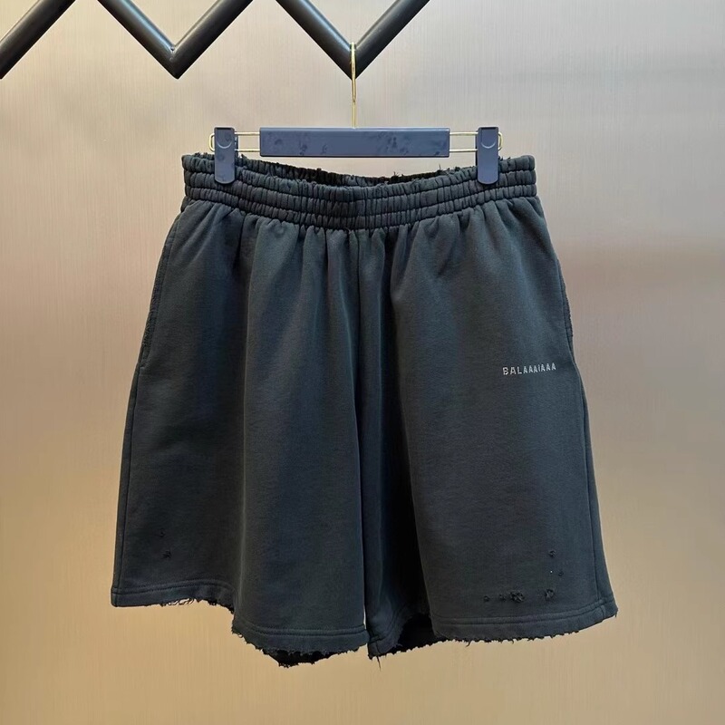 【Direct from the Source】25Ss Summer Rhinestone-Decorated Distressed Sports Casual Loose Versatile Shorts and Sweatpants for Men 【Direct from the Source】25Ss Summer Rhinestone-Decorated Distressed Sports Casual Loose Versatile Shorts and Sweatpants for Men