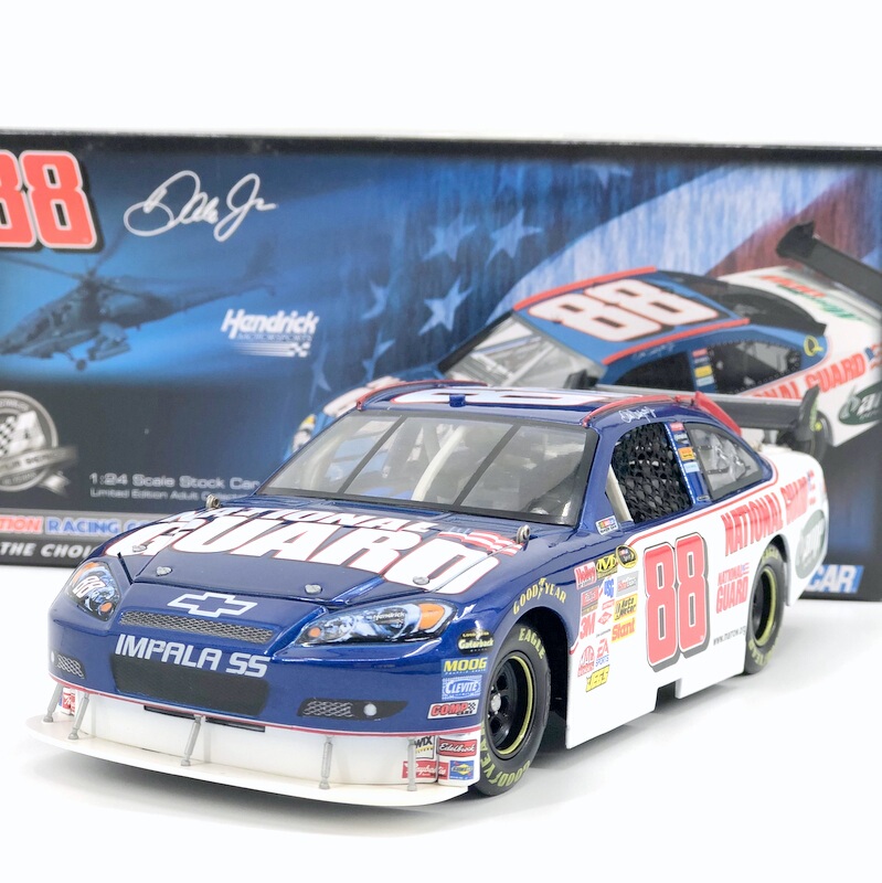 Alloy Toy Car N*Arca Series Die-Cast Car Model 88 # Racing Car Model 1:24 Scale with Openable Front and Rear Hoods